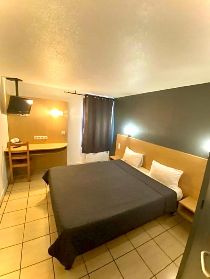 Confort Hotel Montgeron Exterior foto